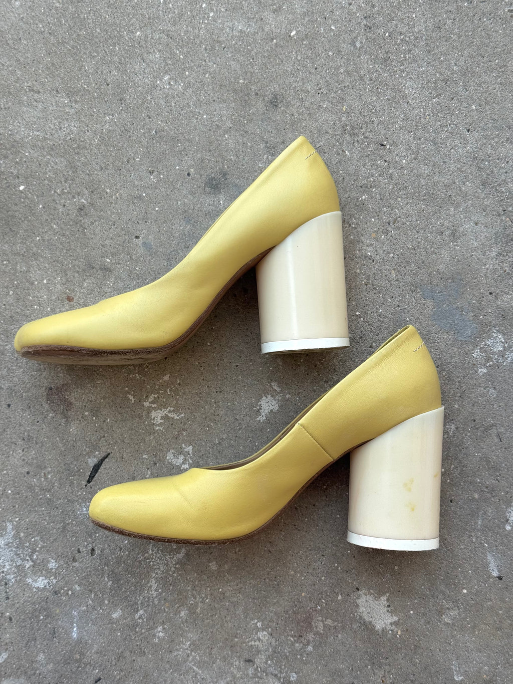 MM6 Maison Margiela Yellow Butter Anatomic Leather Escarpins